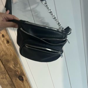 Brandy Melville Fanny pack